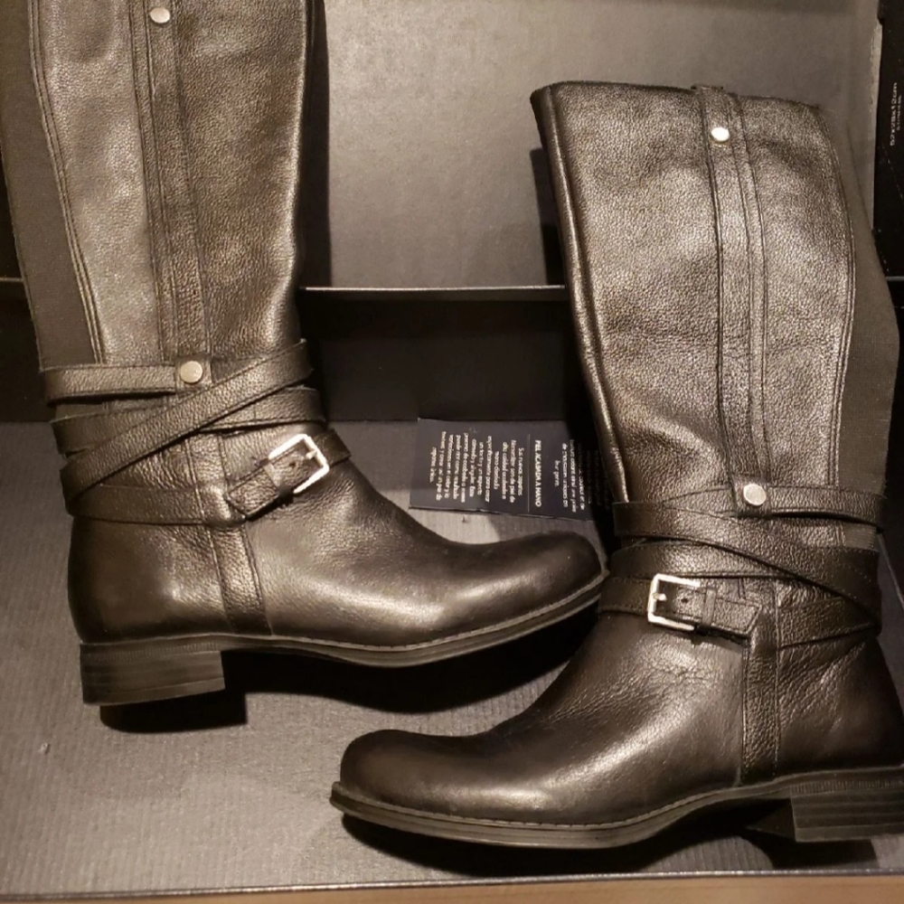Naturalizer Black Boots